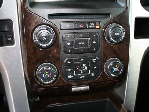 Used 2014 Ford F150 Platinum image 20