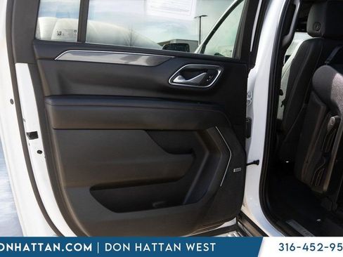 Used 2023 Chevrolet Suburban RST w/ Luxury Package image 20