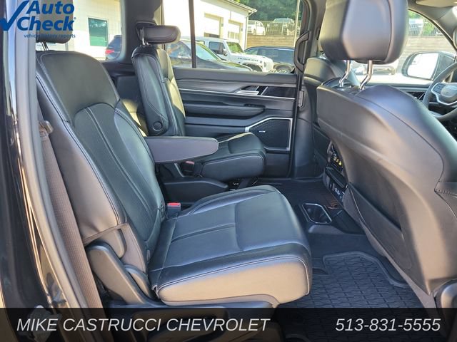 Used 2024 Jeep Wagoneer Series III AWD/4WD image 26