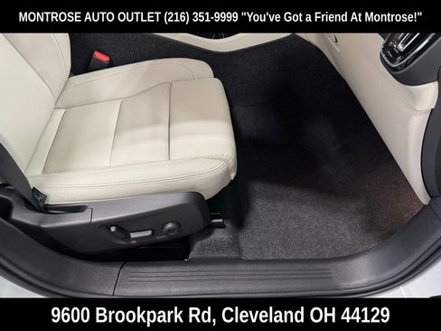 New 2026 Volvo XC40 B5 Plus w/ Protection Package Premier image 44