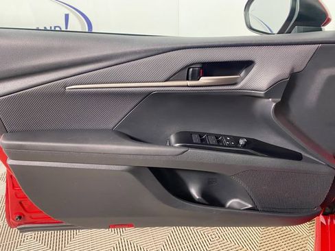 Used 2025 Toyota Camry SE FWD image 20