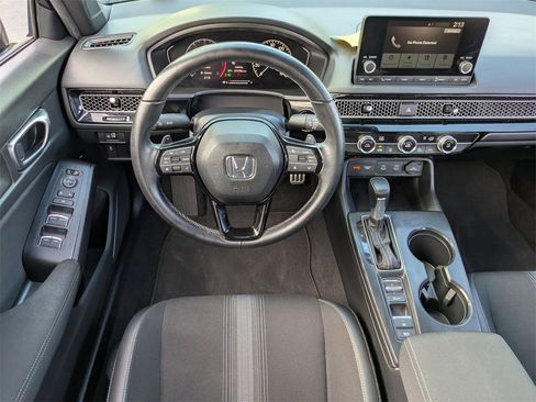 Used 2025 Honda Civic Sport image 25
