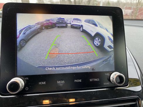 Used 2024 Mitsubishi Eclipse Cross LE image 13