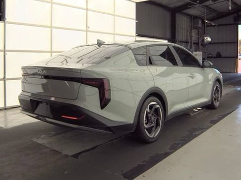 Certified 2025 Kia K4 EX FWD image 5