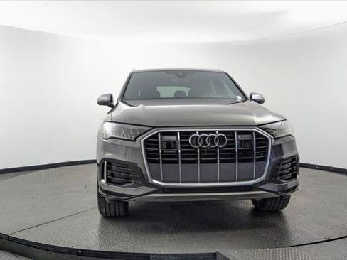 Used 2023 Audi Q7 2.0T Premium Plus w/ Premium Plus Package AWD/4WD image 12