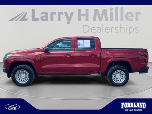 Used 2026 Chevrolet Colorado W/T w/ Advanced Trailering Package AWD/4WD image 2