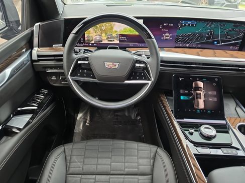 Used 2025 Cadillac Escalade Sport Platinum w/ LPO, ONYX Package RWD image 29