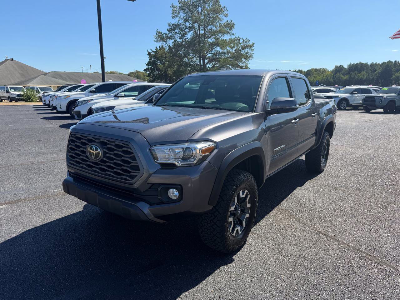 Used 2021 Toyota Tacoma TRD Off-Road AWD/4WD image 2