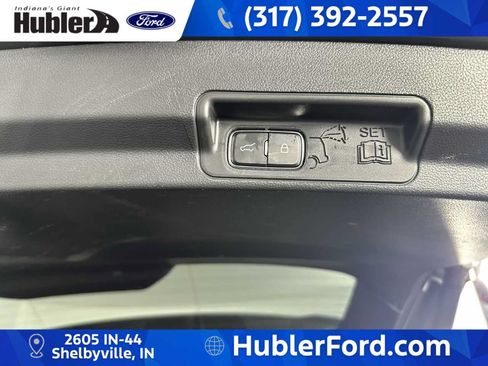 Used 2022 Ford Explorer XLT w/ Equipment Group 202A AWD/4WD image 29