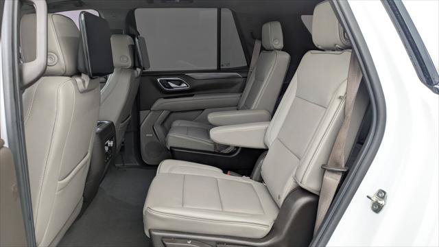 Used 2021 GMC Yukon SLT w/ SLT Premium Package AWD/4WD image 17