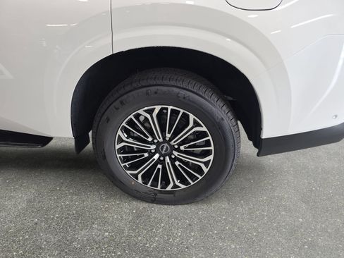 New 2026 Nissan Armada Platinum AWD/4WD image 32