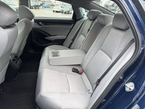 Used 2018 Honda Accord EX image 39