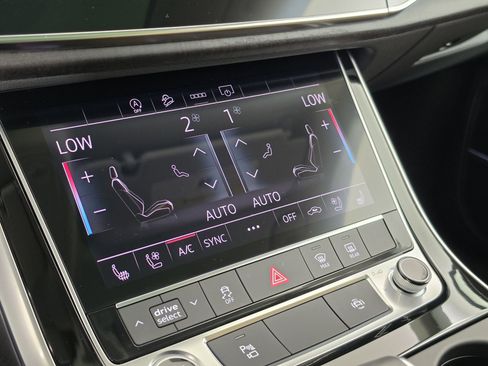 Certified 2025 Audi Q8 Premium Plus w/ Premium Plus Package AWD/4WD image 29