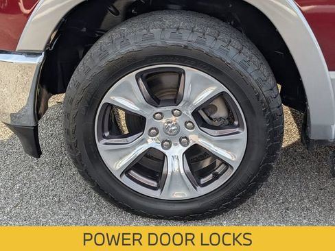Used 2019 RAM 1500 Laramie AWD/4WD image 11