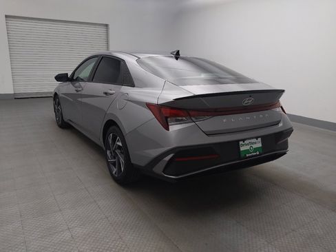 Used 2025 Hyundai Elantra Sport FWD image 6