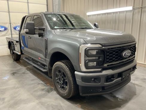 Used 2025 Ford F250 XL w/ STX Appearance Package AWD/4WD image 2