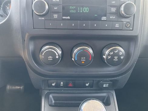 Used 2016 Jeep Patriot High Altitude AWD/4WD image 15
