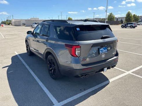 Used 2023 Ford Explorer ST w/ Equipment Group 401A AWD/4WD image 2
