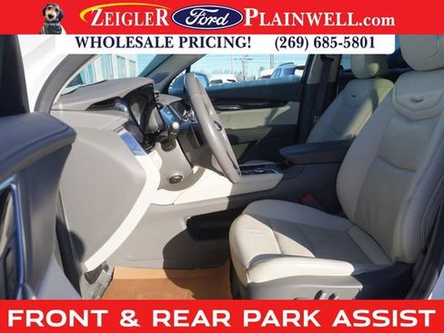Used 2020 Cadillac XT6 Premium Luxury image 16