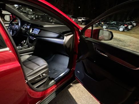 Used 2021 Cadillac XT5 Luxury w/ LPO, Floor Liner Package image 30