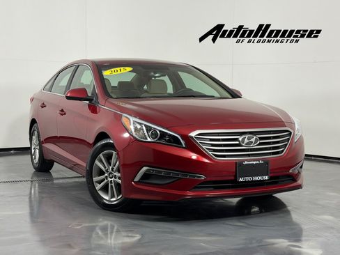 Used 2015 Hyundai Sonata SE w/ Option Group 09 FWD image 1