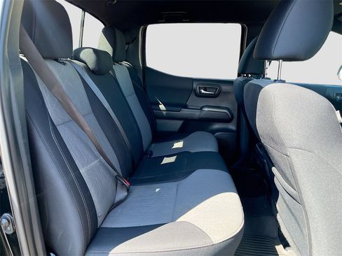 Used 2023 Toyota Tacoma TRD Off-Road image 24