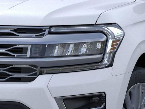 New 2023 Ford Expedition Max Platinum image 18