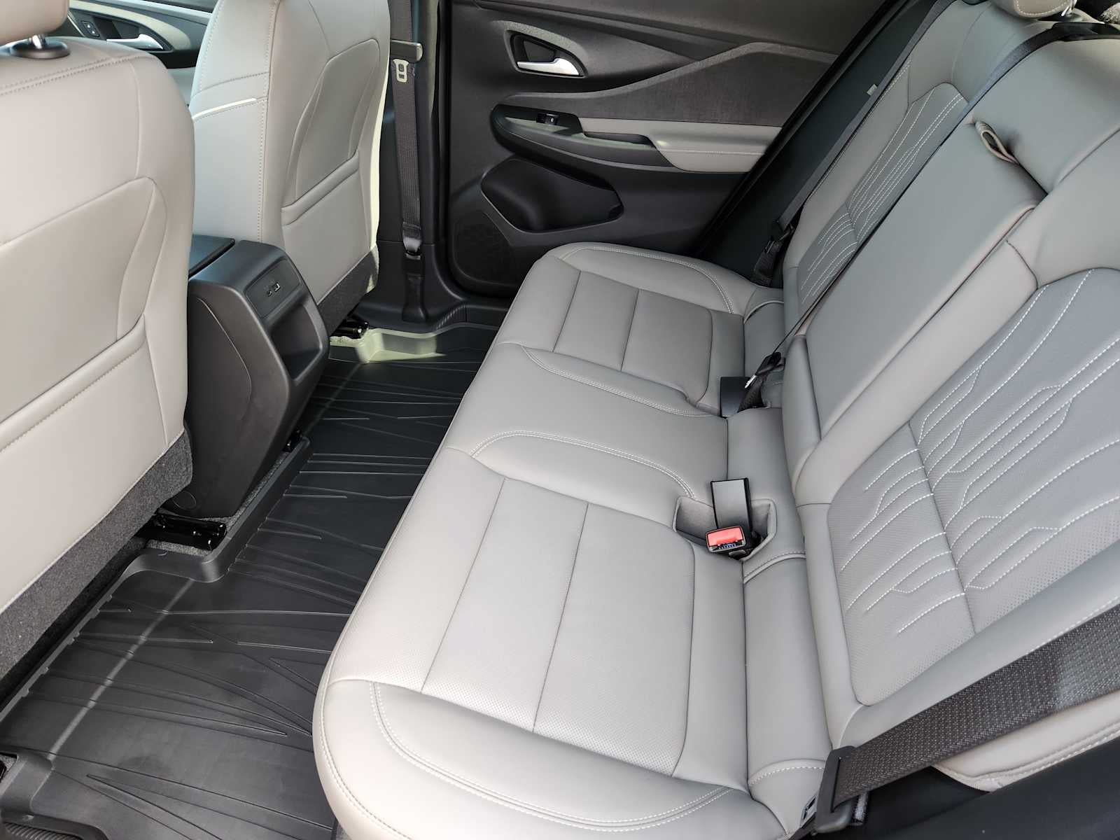 New 2026 Buick Envista Avenir FWD image 9
