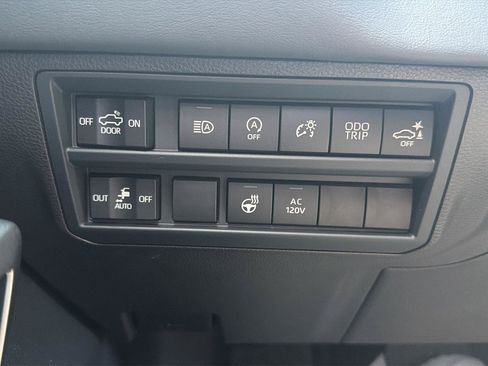 New 2026 Toyota Tundra Platinum AWD/4WD image 14