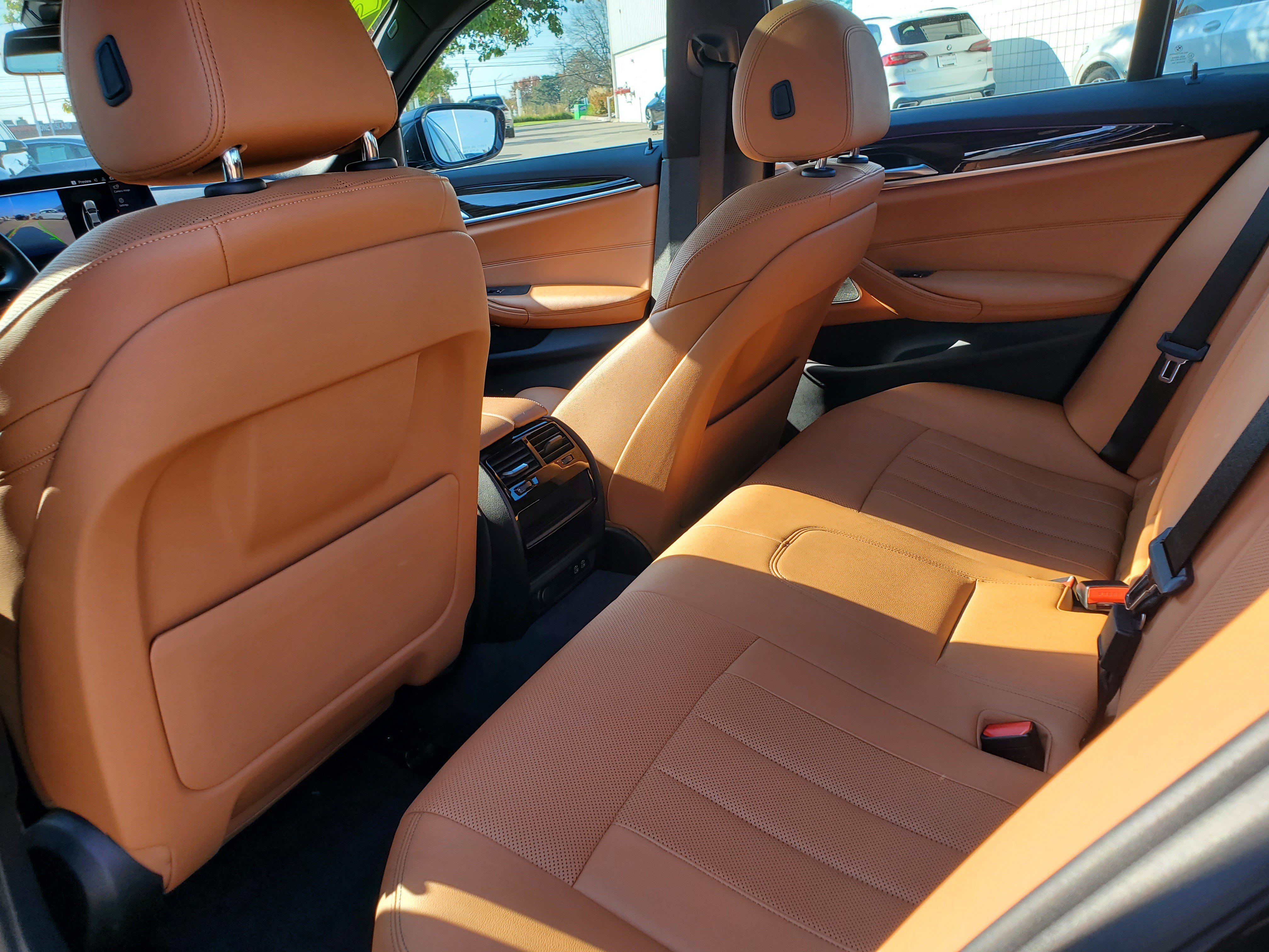 Used 2022 BMW 530i xDrive w/ Premium Package AWD/4WD image 35