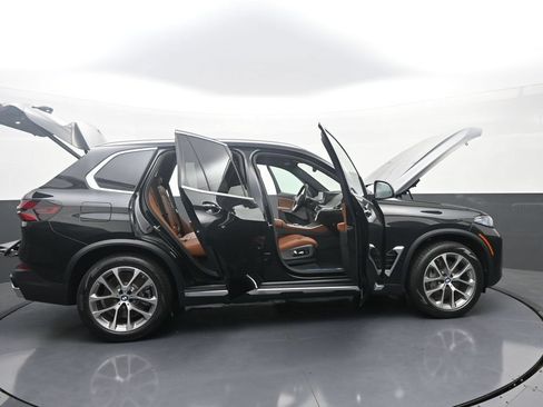 New 2026 BMW X5 xDrive50e AWD/4WD image 45