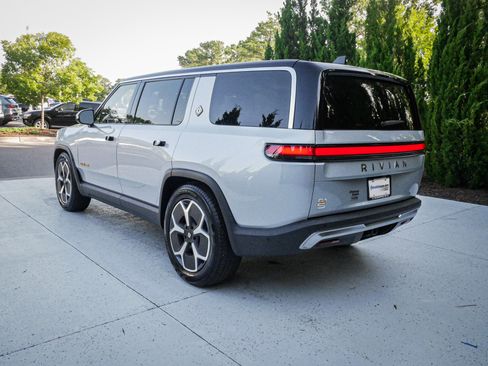 Used 2024 Rivian R1S Adventure Quad AWD/4WD image 8