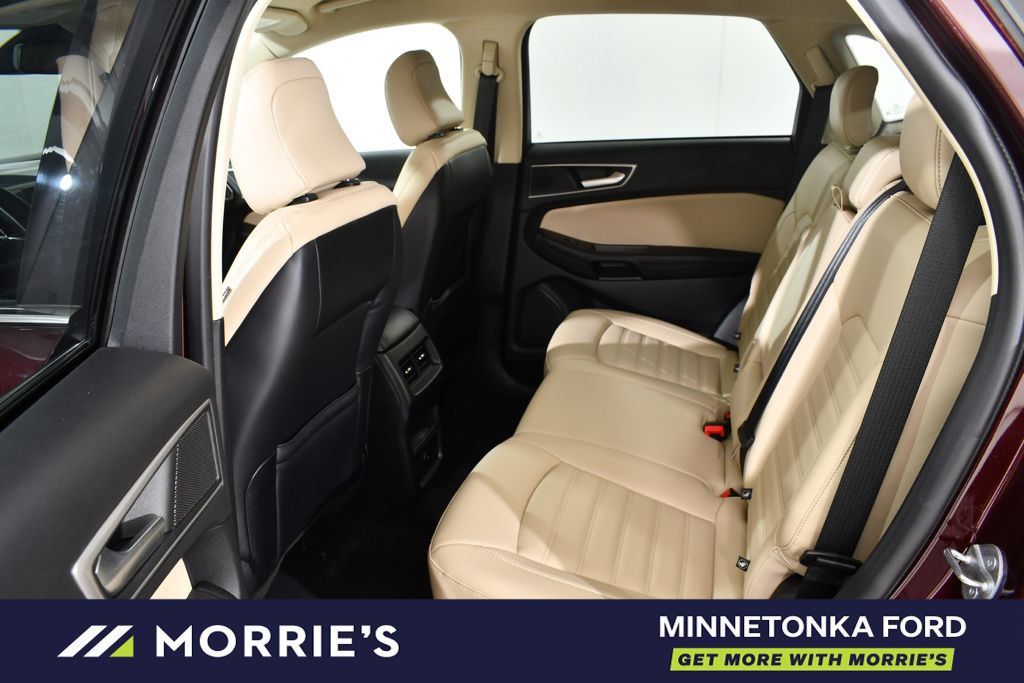 Used 2023 Ford Edge SEL AWD/4WD image 16