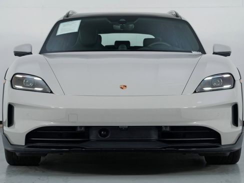 Used 2025 Porsche Taycan 4S w/ Premium Package image 7