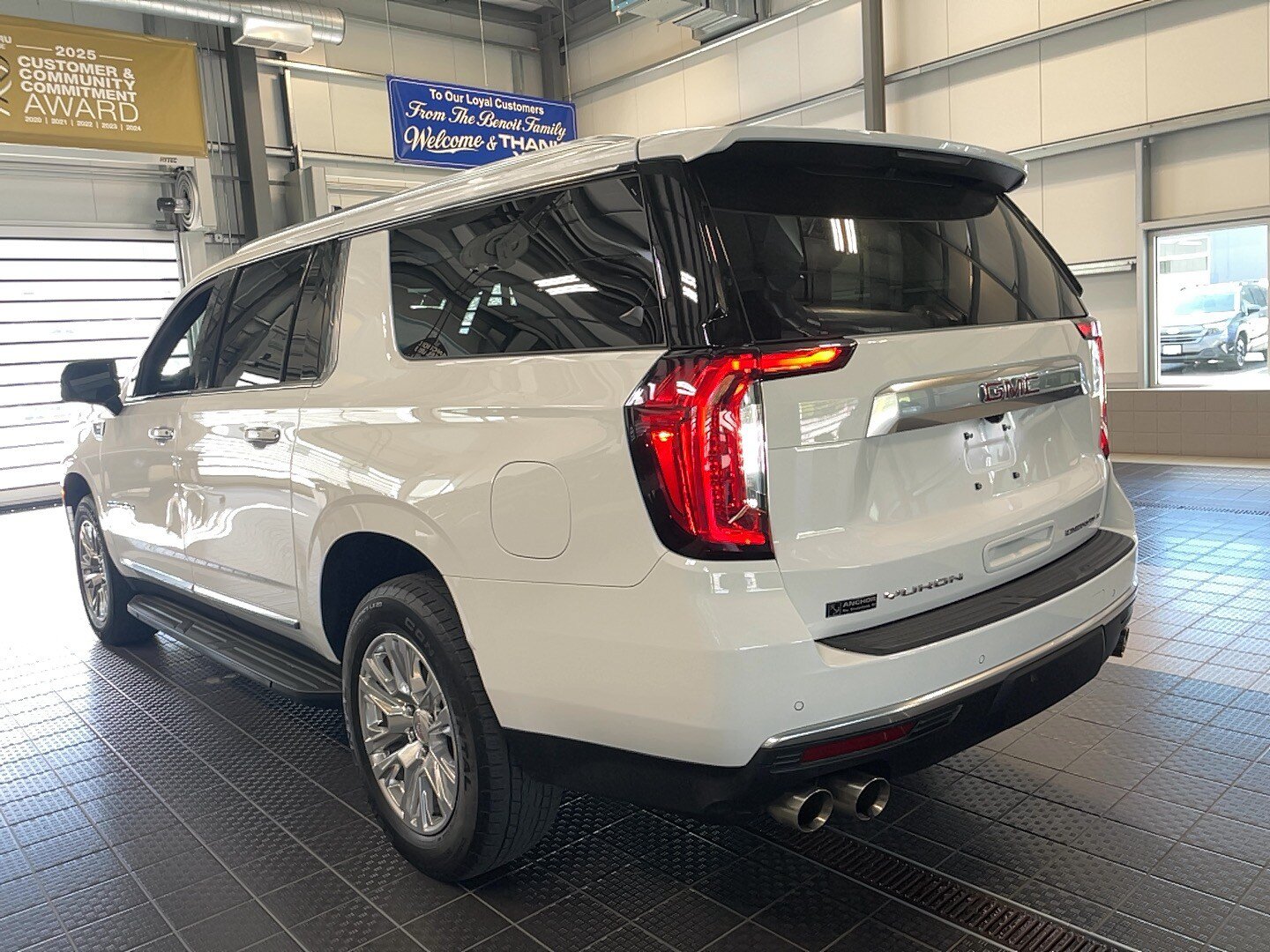 Used 2024 GMC Yukon XL Denali AWD/4WD image 20