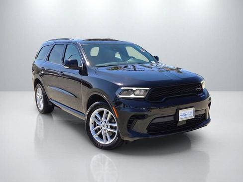Used 2024 Dodge Durango GT image 1