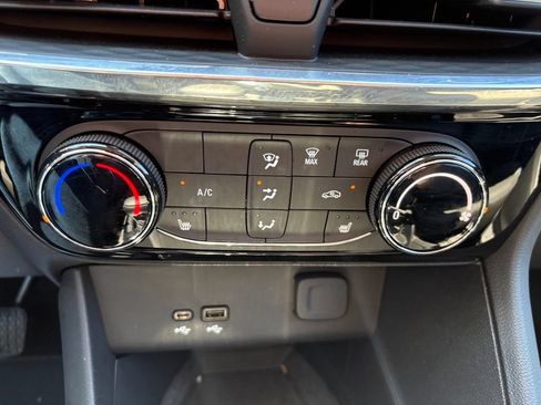 Used 2025 Buick Encore GX Sport Touring w/ Comfort Package FWD image 22