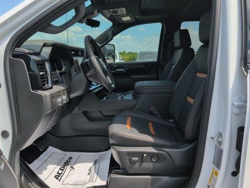 New 2026 GMC Sierra 3500 AT4 w/ AT4 Premium Plus Package AWD/4WD image 16