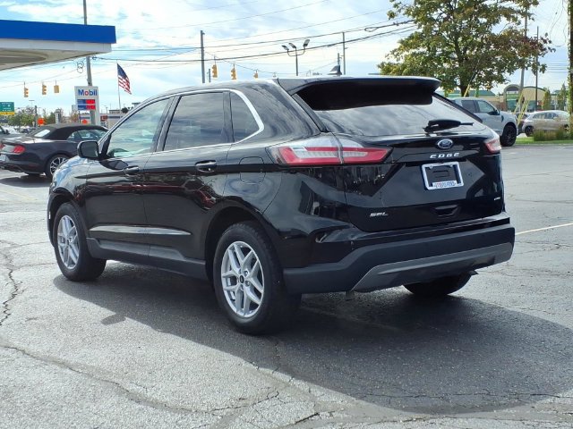 Used 2023 Ford Edge SEL w/ Convenience Package AWD/4WD image 6