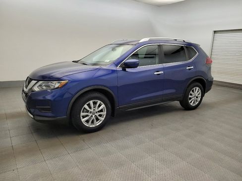 Used 2018 Nissan Rogue SV FWD image 2