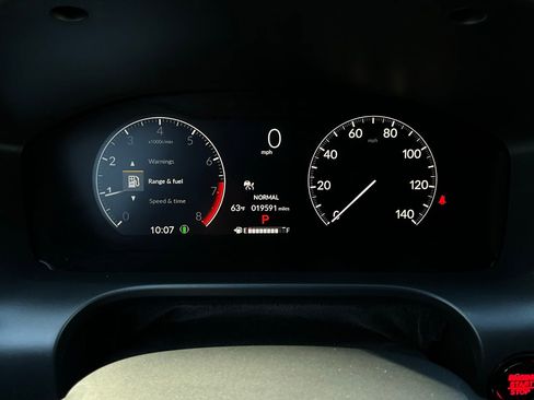 Used 2025 Honda HR-V Sport image 33