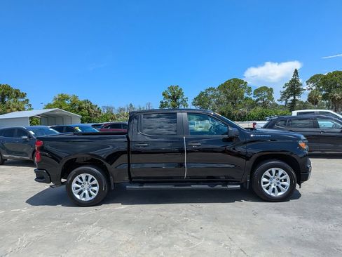Used 2025 Chevrolet Silverado 1500 Custom RWD image 9