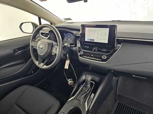 Used 2026 Toyota Corolla LE FWD image 11