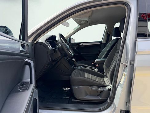 Used 2022 Volkswagen Tiguan S FWD image 18