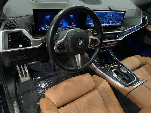 Used 2024 BMW X5 xDrive40i w/ M Sport Package AWD/4WD image 13