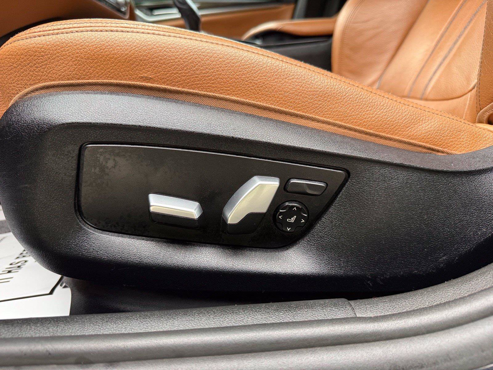 Used 2018 BMW 530i RWD image 23