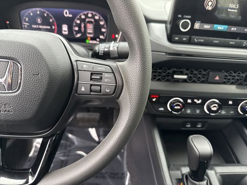 Certified 2023 Honda Accord EX image 20