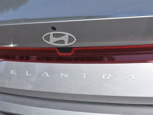 Used 2024 Hyundai Elantra SEL FWD image 13