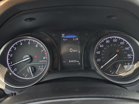 Used 2021 Toyota Camry SE FWD image 16