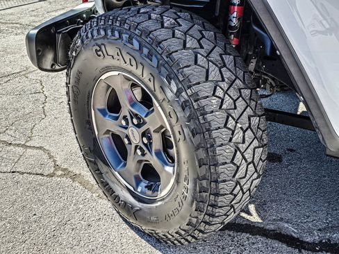 Used 2022 Jeep Gladiator Rubicon w/ LED Lighting Group image 12